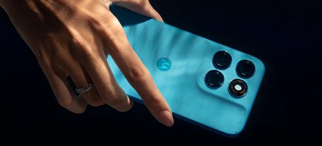 Motorola aduce camera de 200 de MP pe un telefon entry: Moto G87 devine oficial, costă sub 400 euro