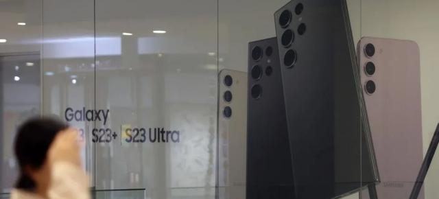 Gata cu grevele la Samsung; Ce au primit angajații ca să înceteze?