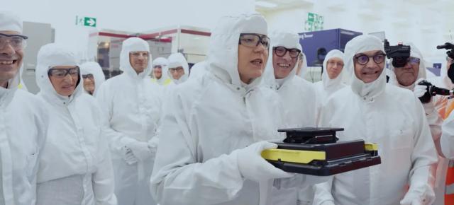 UE pregătește „Chips Act 2.0” - investiții de 120 de miliarde de euro pentru reducerea dependenței de SUA și China