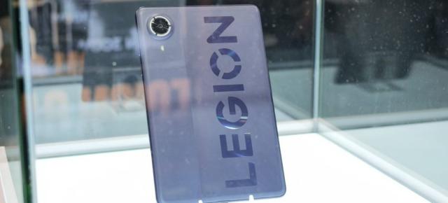 „Ți-am dat un inel... RGB”!? Lenovo Legion Gaming Tablet 2026 a pus inel RGB luminos pe tableta de gaming Legion 2026