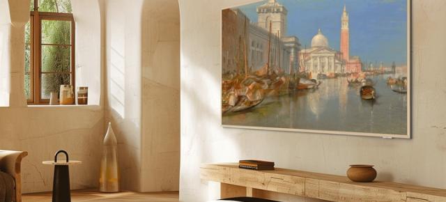 TCL A400U transformă televizorul în galerie; gama Art TV urcă până la 98 inch