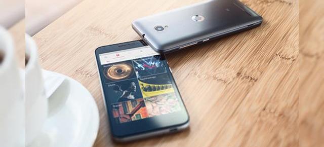 Vodafone UK lansează un telefon cu Android 5.0 şi preţ foarte mic, dar şi o tabletă cu Lollipop atractivă