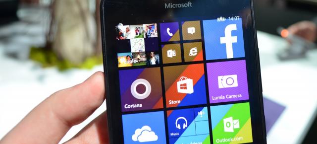 Microsoft ar putea lansa un phablet high-end de 5.7 inch în această vară