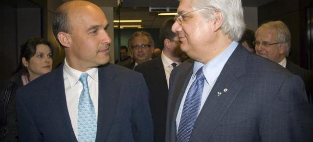 Dezvăluiri din spatele cortinei BlackBerry: o nouă carte arata cum a picat gigantul şi cum a luat in ras primul iPhone