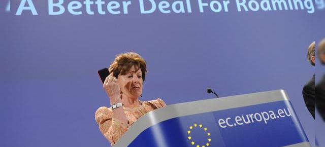 UE renunţă la roaming până la mijlocul anului 2017
