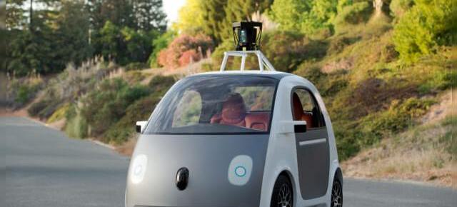 Uber, încă o problemă! Google ar plănui un serviciu gratuit de taximetrie folosind maşinile sale autonome