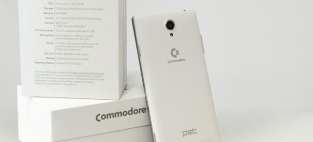 Ne întoarcem la rădăcinile gamingului: smartphone-ul Commodore PET soseşte cu emulatoare V64 şi Amiga