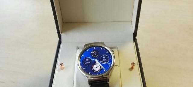 Pachetul de retail al lui Huawei Watch ni se dezvăluie într-o serie de fotografii