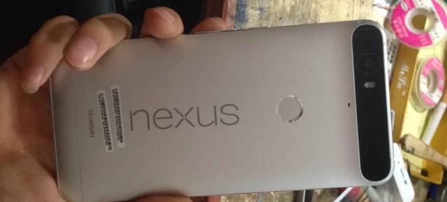 Huawei Nexus 2015 apare în imagini hands on sub formă de prototip; Se reconfirmă șasiul metalic şi modulul masiv al camerei