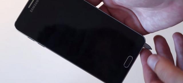 Stylusul lui Galaxy Note 5 se blochează iremediabil înăuntru dacă e introdus greşit; Iată ce se întâmplă (Video)