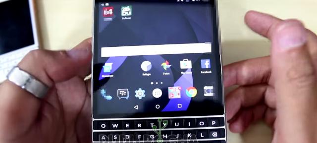 BlackBerry Passport surprins în acţiune cu Android la bord, fără prea multe modificări şi cu UI fluid (Video)