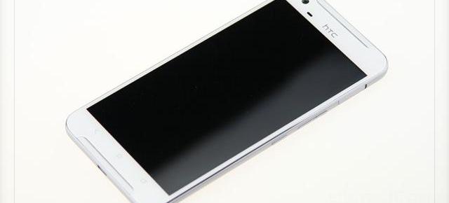 HTC One X9 se lasă admirat în cele mai bune imagini de până acum; vine cu difuzoare stereo BoomSound