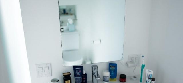 Un inginer Google a creat oglindă smart perfectă pentru baie, cu Android la bord