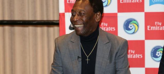 Cartonaş roşu pentru Samsung: Pele îi dă în judecată pentru utilizarea unei sosii a sa într-o reclamă