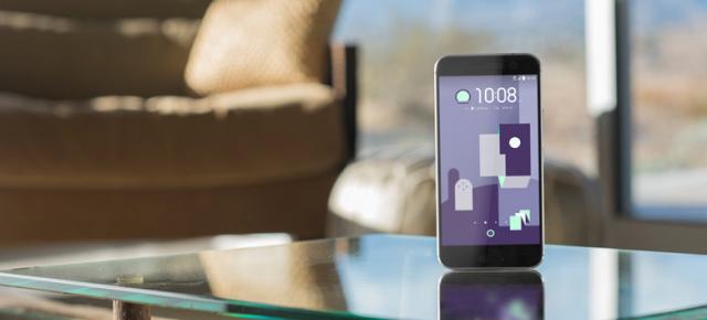 HTC 10 disponibil la precomandă pe MarketOnline.ro; costă 3.198 lei și vine cu un cadou pentru primii clienți