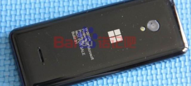 Un feature phone Microsoft apare în fotografii; proiectul ar fi fost anulat