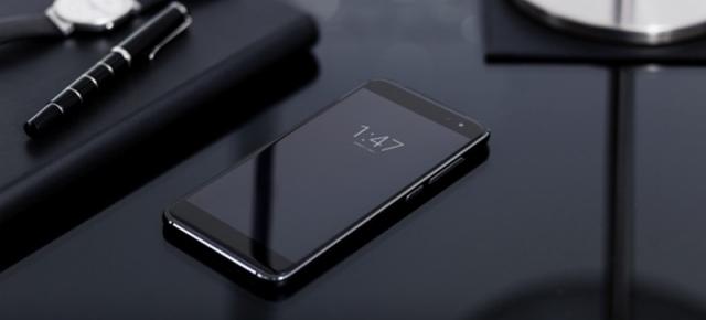 Vodafone Smart Platinum 7 este oficial; cel mai puternic smartphone sub brand propriu