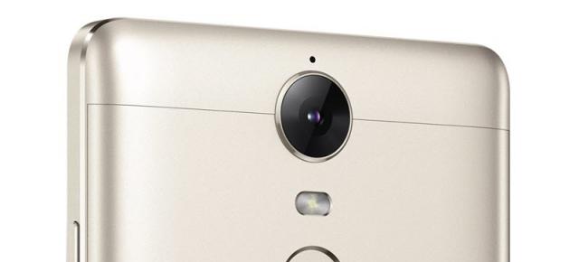 Phablet-ul Lenovo K5 Note în versiunea cu 3 GB RAM costă 815 lei prin intermediul unui retailer chinez