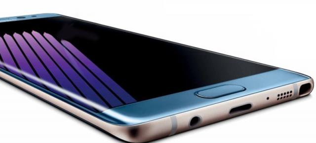 Samsung Galaxy Note 7 apare în varianta "blue coral", care arată foarte elegant, duce cu gândul la vacanţă