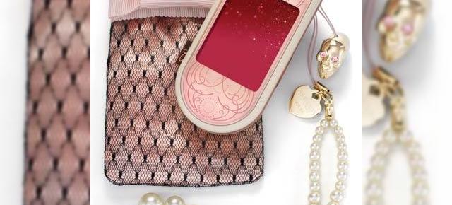 Nokia 7373 Giambattista Valli, telefonul indragostitilor