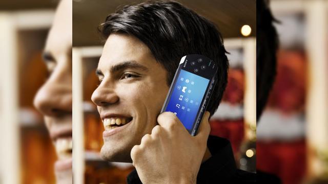 <b>PSP Phone, mai mult decat un concept</b>E oficial: celebra consola Playstation Portable va deveni un telefon, anuntandu-se un competitor de top pentru iPhone, care se afla pe ultima suta de metri inainte de lansare. PSP-ul nu mai are popularitatea initiala, mai ales din cauza vanzarilor mai...