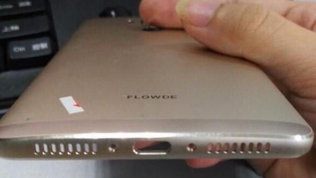 <b>Huawei Mate 9 ar urma să sosească pe 8 noiembrie, conform unor scăpări din China; Avem şi posibile preţuri!</b>Zvonurile despre phablet-ul Huawei Mate 9 s-au intensificat la finalul acestei veri, când se zvonea că terminalul ar putea sosi la IFA 2016, pentru că apoi să fie programat pentru debut în intervalul octombrie-noiembrie..