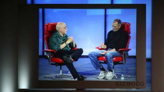 <b>Steve Jobs da detalii despre iPhone si noul iPod</b>Cu doar cateva saptamani inainte de lansarea oficiala a celui mai asteptat si controversat terminal mobil din ultimii ani, iPhone Steve Jobs a raspuns la cateva intrebari din partea publicului, cu entuziasm si optimism. Primele intrebari ale interviului...