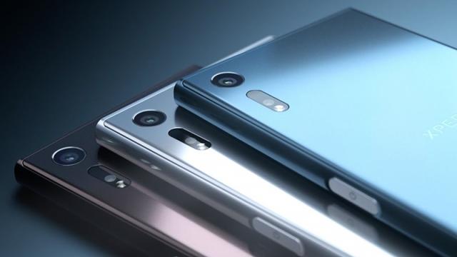 <b>Sony Xperia XZ e un hit-surpriză pe piaţa din Taiwan, posibil datorită unei promoţii atractive</b>Aflăm astăzi faptul că smartphone-ul Sony Xperia XZ este un produs-hit pe piața din Taiwan, lucru ce pare a se datora unei promoții speciale ce aduce extra accesorii la pachet. În prim-plan pe acest handset avem camera foto principală de 23 megapixeli ce