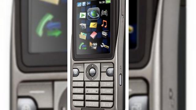 <b>Sony Ericsson K530, un telefon slim 3G</b>In afara de telefoanele din seria Walkman anuntate ieri, Sony Ericsson a lansat si terminalul 3G K530, un telefon slim care ofera acces rapid la Web si include o performanta camera de 2 megapixeli. K530 este primul telefon compatibil cu GPS Enablerul...