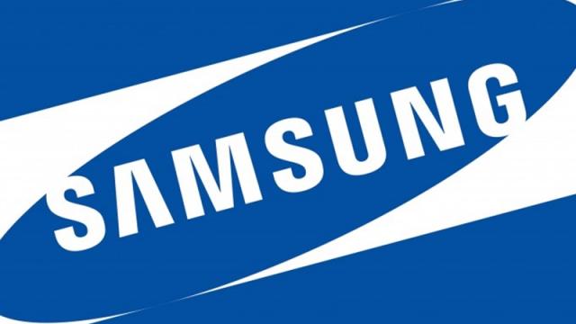<b>Samsung investeşte în sticlă superhidrofobică, pentru a proteja mai bine smartphone-urile de apă</b>Samsung ne pregătește pentru viitoarea perioadă smartphone-uri interesante din punct de vedere al tehnologiilor ce vor fi aduse alături, fiind vorba aici despre noi soluții pentru protejarea dispozitivelor de contactul cu apa. Aflăm astăzi faptul că sud-