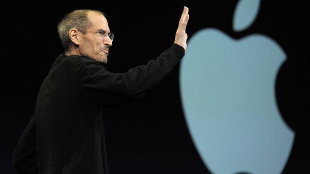 <b>5 ani fără Steve Jobs; Ne amintim de cele mai mai memorabile interviuri ale faimosului CEO Apple (Video)</b>Cu 5 ani în urmă, pe 5 octombrie ne părăsea Steve Jobs, sufletul Apple şi fondatorul companiei care a ajuns să valoreze sute de miliarde de dolari. Vizionarul CEO avea 56 de ani şi a fost o forţă de neoprit care ne-a prezentat iPod-ul, iPhone-ul şi..