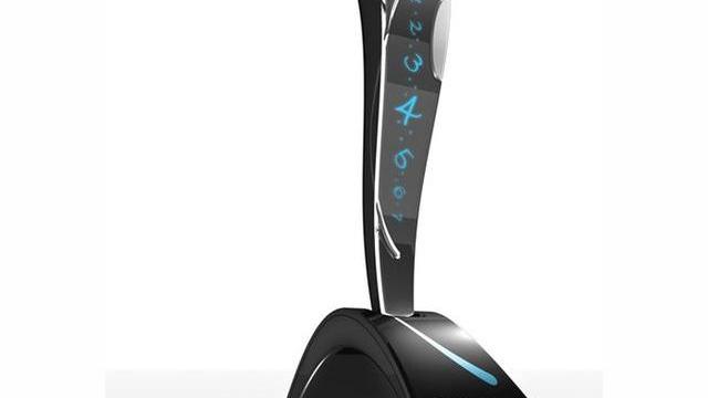 <b>Telefon in stil Art Nouveau de la Panasonic</b>Acest terminal semnat Christina Tapp a fost creat in pur stil Art Nouveau, parand a fi o combinatie dintre celebrele productii cinematografice Blade si Matrix. De-a lungul timpului numeroase telefoane inedite si-au facut loc pe lista mobilissimo.ro, dar...