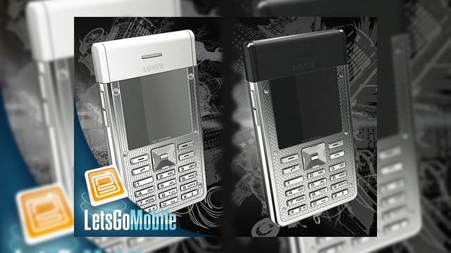 <b>Video: Telefonul mobil de la Levi’s este comercializat</b>Levi's le aminteste tinerilor ca sunt la moda, in reclama oficiala la telefonul mobil Levi's care va fi lansat pe piata. Desigur, mare parte din succesul brandului va fi probabil impartit cu ModeLabs din Paris, care este defapt producatorul terminalului....