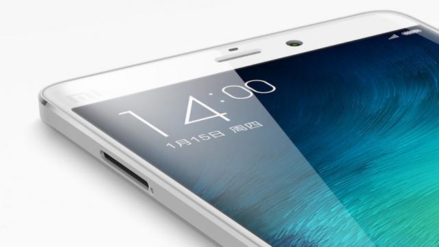 <b>O randare nu tocmai realistă a phablet-ului Xiaomi Mi Note 2 ajunge pe web; camera duală ar urma să fie plasată vertical</b>Teoretic până la sfârșitul lunii noiembrie ar urma ca cei de la Xiaomi să lanseze pe piață și phablet-ul Mi Note 2 - terminal ce aparent va adopta la rândul său o cameră foto duală la pachet. Vedem astăzi o randare nu tocmai realistă pentru acest model și