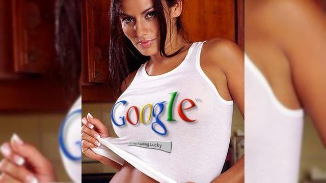 <b>Google face accesibila lumea continutului mobil!</b>Daca ati incercat vreodata sa navigati pe web de pe terminalul mobil ati observat ca uneori acest lucru poate deveni o activitate frustranta. Exista numeroase site-uri configurate pentru a fi vizualizate pe telefoanele mobile, dar continuturile sunt...