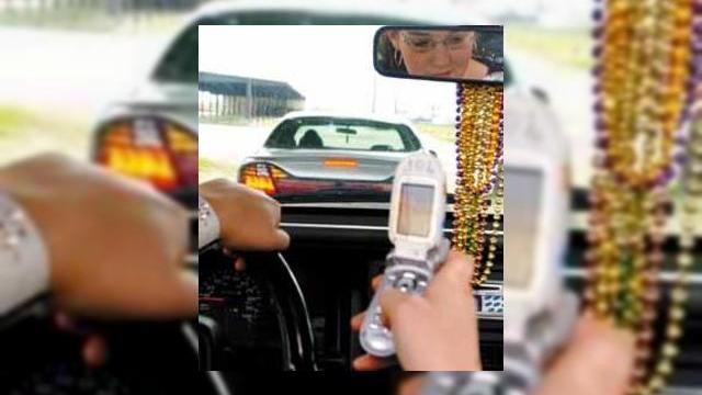 <b>SMS-urile care ucid!</b>Un judecator din Marea Britanie a condamnat-o pe tanara de 19 ani, Rachel Begg la 4 ani de inchisoare, aceasta fiind responsabila de un accident de masina in urma caruia o batrana de 64 de ani a murit. Cauza accidentului? SMS-urile trimise de catre tanara...