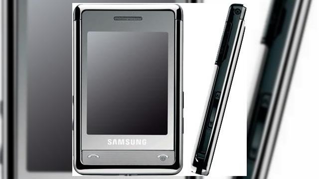 <b>Samsung SGH-P520 seamana leit cu Prada Phone</b>Se pare ca imitarea este inca o metoda buna de a flata pe cineva, sau ceva, ca si in cazul telefonului Samsung SGH-P520, geamanul "rau" al lui LG Prada, la capitolul look. Iata-l in imaginea urmatoare: Acest telefon triband GSM/EDGE nu este dotat cu...