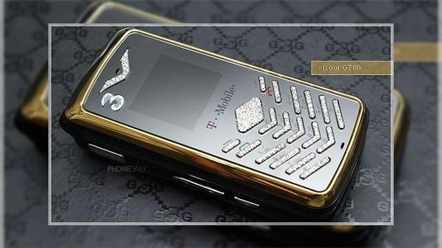 <b>LG anunta telefonul iCool G700</b>Daca sunteti o persoana ocupata, care are constant telefonul "lipit" de ureche veti dori cu siguranta sa separati afacerile de chestiunile personale, fara a fi nevoie sa folositi doua terminale mobile. LG rezolva aceasta problema prin intermediul lui...