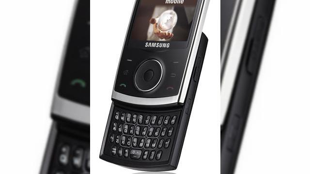 <b>Samsung SGH-i620 este acum oficial</b>Desi il preferam in varianta de culoare alba, succesorul modelului i600, de la Samsung este acum oficial. Avem de-a face cu un slider compact, cu functii cel putin rezonabile. In cadrul showului IFA de la Berlin, din aceasta saptamana, Samsung a captat...