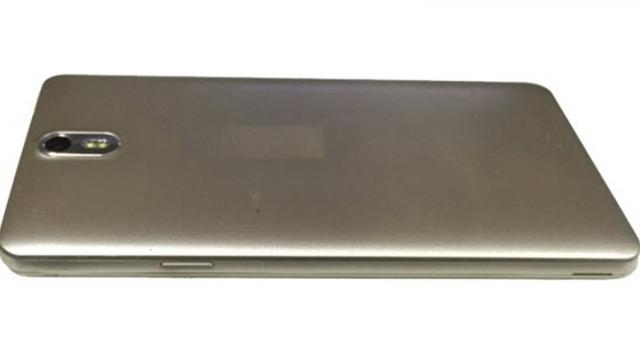 <b>Hyundai TITAN LTE este numele unui smartphone proaspăt certificat de FCC</b>Un nume pe care nu l-am mai auzit de mult timp în lumea smartphone este cu siguranță Hyundai. Această companie încă mai există pe piață și se pare că ne pregătește lansarea unui nou smartphone numit TITAN LTE. Produsul de față tocmai ce a fost certificat