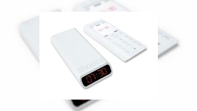 <b>Telefonul Snooze, un ceas desteptator portabil</b>Nu, nu avem de-a face cu un telefon care aduce cu un ceas "cu cuc", dar cu un concept totusi bizar... Admirati motivul trezirii dumnevoastra la ore exacte mai jos: Acest telefon Snooze este destul de ciudat, avand in vedere faptul ca majoritatea...