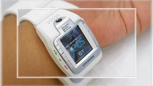 <b>Hyundai W-100, mai mult decat un ceas telefon standard!</b>Daca sunteti sau ati fost vreodata un pusti care isi imagineaza ca poseda un ceas superdotat, in locul celui de 2 dolari pe care il are la mana, atunci a venit momentul ca visul sa devina realitate. Ideea unui hibrid ceas/telefon nu este noua, dar punerea...