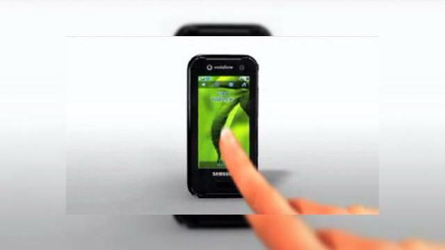 <b>Samsung F700 Qbowl ni se prezinta</b>Desi Qbowl nu suna ca un terminal mobil serios, Samsung a pregatit o initiativa foarte serioasa prin intermediul acestui handset, al carui nume real este F700. Dati click pe imaginea urmatoare pentru a vizualiza prezentarea video a telefonului: Telefonul...