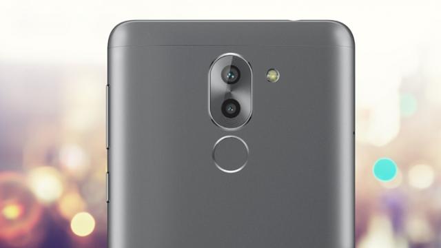 <b>Gama de terminale Mate 9 primește un nou membru; varianta Lite debutează oficial cu cameră duală și procesor Kirin 655</b>Iată că gama de terminale Mate 9 primește astăzi un nou membru odată cu lansarea unei versiuni Lite ce ne aduce un design similar și dotări din zona mid-range. Aflați pentru început faptul că acest terminal este nimeni altul decât modelul Honor