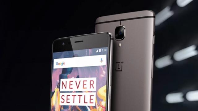 <b>OnePlus 3T poate fi comandat acum și cu livare în România; costă 439 euro și se livrează în 5 săptămâni</b>Iată că de acum cei interesați pot comanda smartphone-ul OnePlus 3T și în România. Produsul de față aduce câteva upgrade-uri interesante față de modelul anterior, cum este cazul noului procesor quad-core Qualcomm Snapdragon 821, a unei baterii mai