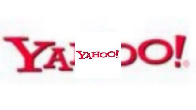 <b>Yahoo se grabeste sa-si asigure reclamele mobile</b>Seful sectiunii mobile a celor de la Yahoo, Marco Boerries se grabeste se incheie contracte cu distribuitorii de terminale mobile, care ar putea aduce sute de milioane de&nbsp; clienti sectiunii de advertising , inainte ca strategia mobila a celor de la...