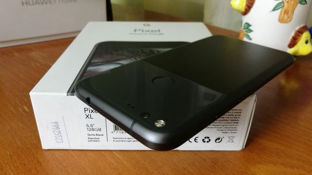 <b>Mobicast #145: Videocast şi podcast Mobilissimo.ro despre telefonul Darling cu cameră VR, actualizări Nougat pe Xperia, zvonuri Galaxy S8, Final Fantasy XV</b>Dacă e început de weekend, e momentul unui nou Mobicast, ajuns la ediţia 145. Podcastul şi videocastul nostru săptămânal inaugurează sezonul de iarnă, care a început cu 1 decembrie (La mulţi ani tuturor!) şi va continua cu Moş Nicolae, Crăciunul şi Anul..