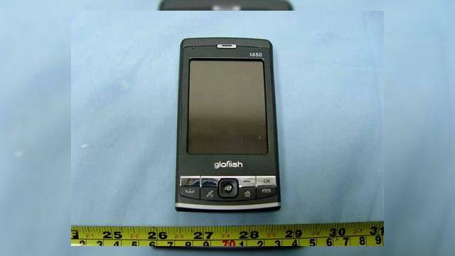 <b>E-TEN Glofiish X650, un X600 superdotat</b>Sunteti deja fanii proaspat anuntatului Glofiish X600, dar doriti ceva mai mult? Ei bine, se pare ca terminalul mentionat anterior va primi un upgrade, sub forma modelului X650, care ofera utilizatorilor in plus suport radio FM si un display mai...