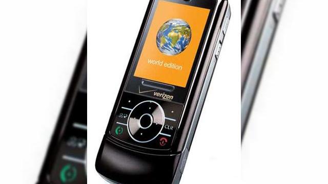 <b>Motorola Z6c de la Verizon, pregatit pentru media</b>Probabil va amintiti de Motorola Z6c, terminaul care tocmai picase in mainile celor de la FCC, asteptand aprobarea finala. Ei bine, imaginea oferita de autoritatea care aproba terminalele ni se paruse insipida, dar iata ca acum Motorola a pus la...