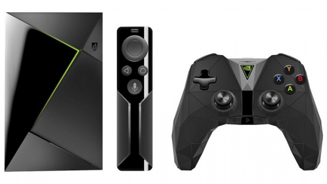 <b>Consola Nvidia Shield 2 ni se prezintă în imagini cu iz oficial; ar urma să fie disponibilă în două variante</b>Prima generație a consolei de jocuri Android numită Nvidia Shield este pe cale să primească un succesor, imagini cu noua versiune sosind astăzi în mediul online. Vedem consola cu pricina dar și controllerul asociat acesteia care la rândul său a suferit 